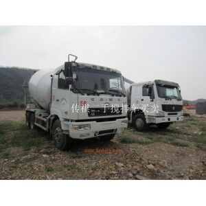 國(guó)產(chǎn)攪拌車(chē)